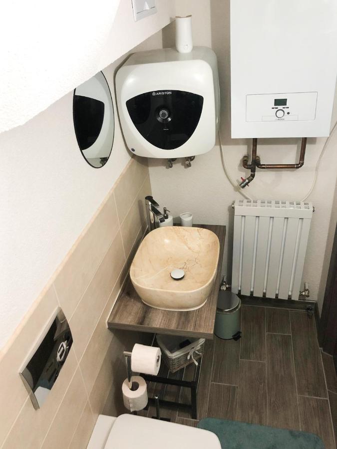 Ultra Central Apartment, Free Parking Oradea - Stray Cats エクステリア 写真